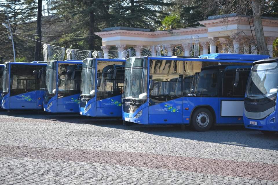 ქუთაისს დღეს 36 ახალი ავტობუსი გადმოეცა