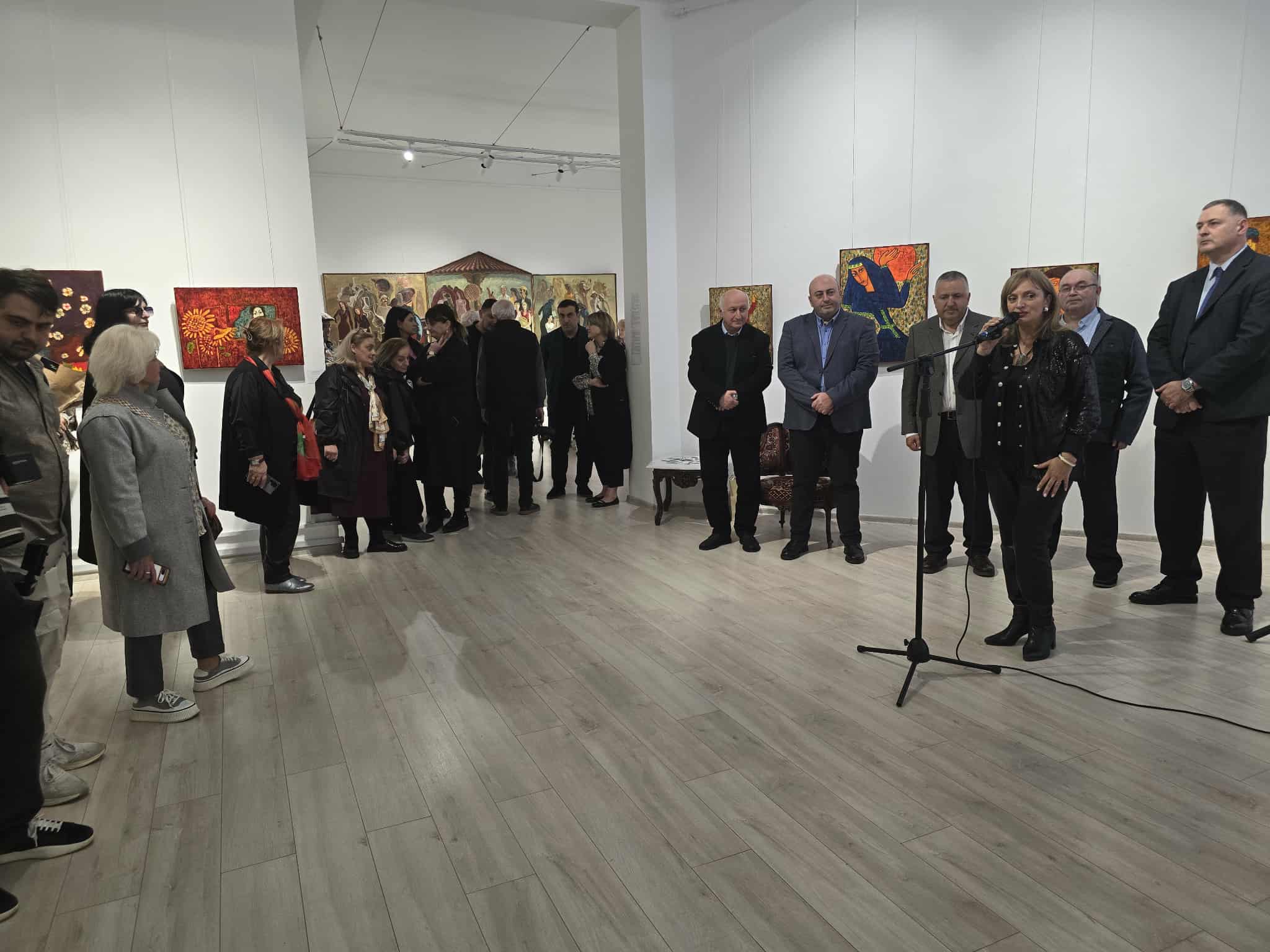 Messenger creation 9C3224B0 7DCE 49C9 BA8D 19FF83C396DB