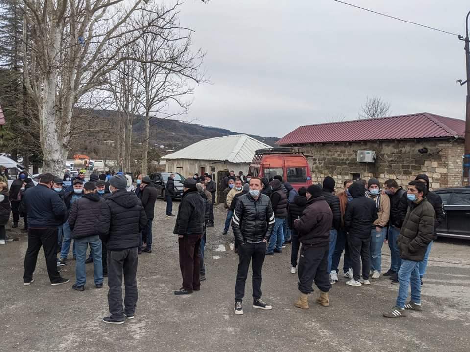 ნამოხვანჰესის მშენებლობის მომხრეებმა აქცია გამართეს