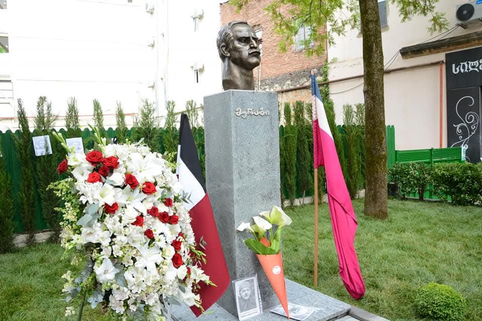 მერაბ კოსტავა დღეს 86 წლის გახდებოდა