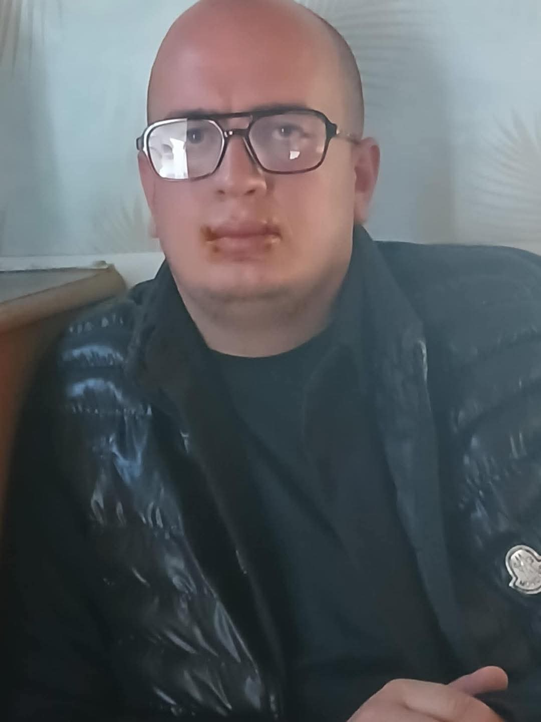 ჭიათურელმა მაღაროელმა პროტესტის ნიშნად პირი ამოიკერა