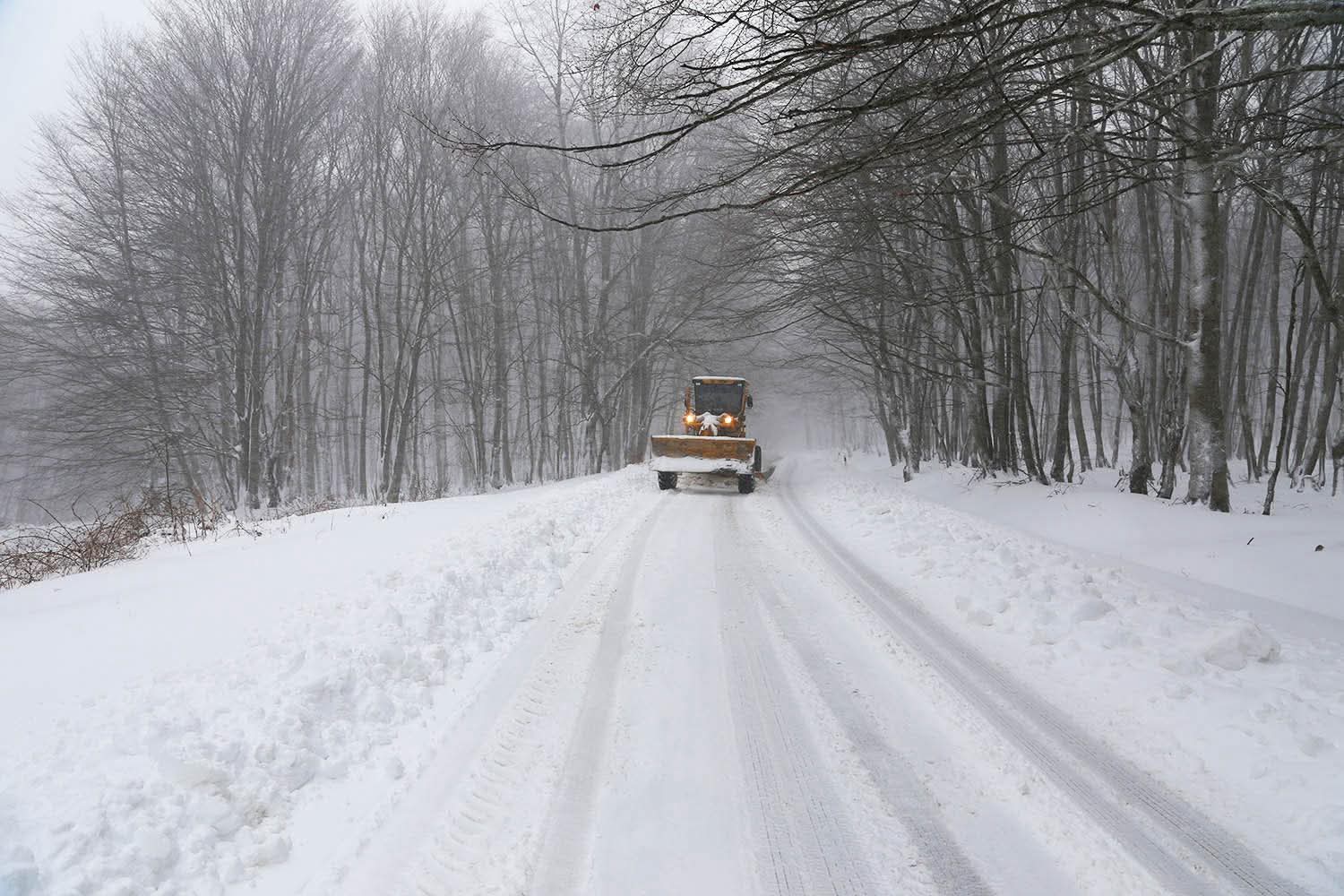 ქუთაისი-ალპანა-მამისონის გზაზე მხოლოდ მაღალი გამავლობის ავტომანქანის მოძრაობაა დაშვებული 