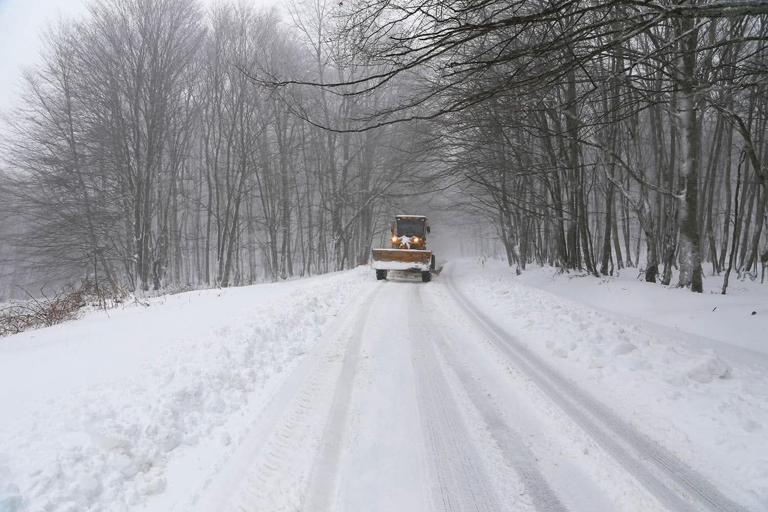 გომი-საჩხერე-ჭიათურა-ზესტაფონის გზაზე შეზღუდვა მოქმედებს 