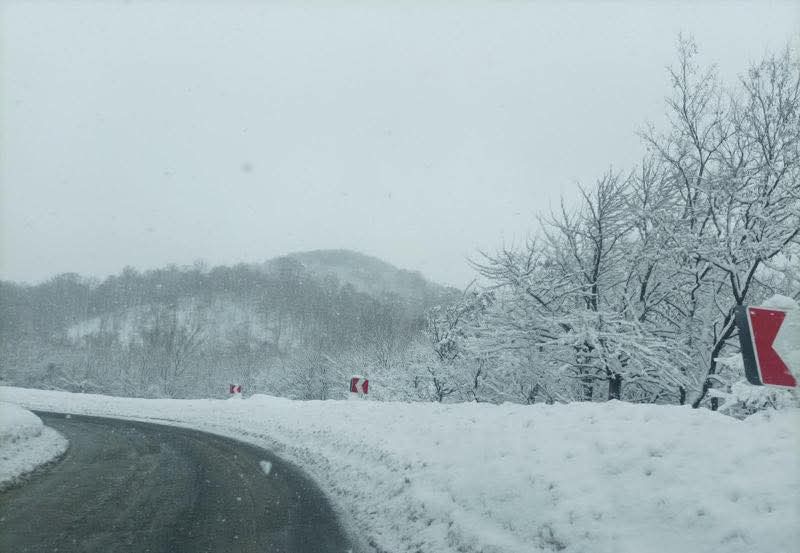 ქუთაისი-წყალტუბო-ცაგერი-ლენტეხის გზაზე მოძრაობა შეზღუდულია 