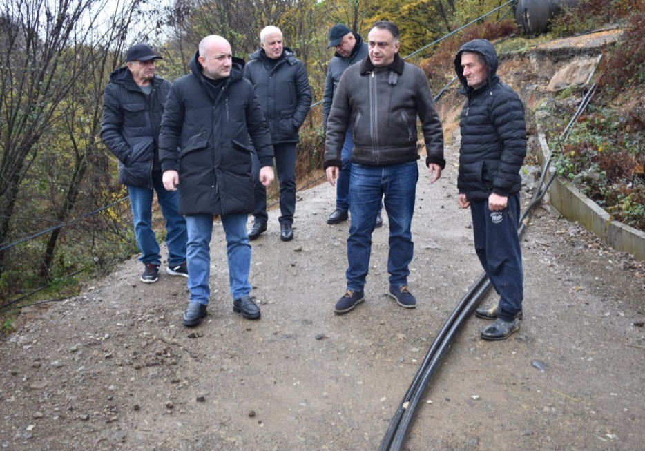 ძლიერი წვიმის შედეგად სოფ.ვარციხეში ეზოები დაიტბორა 