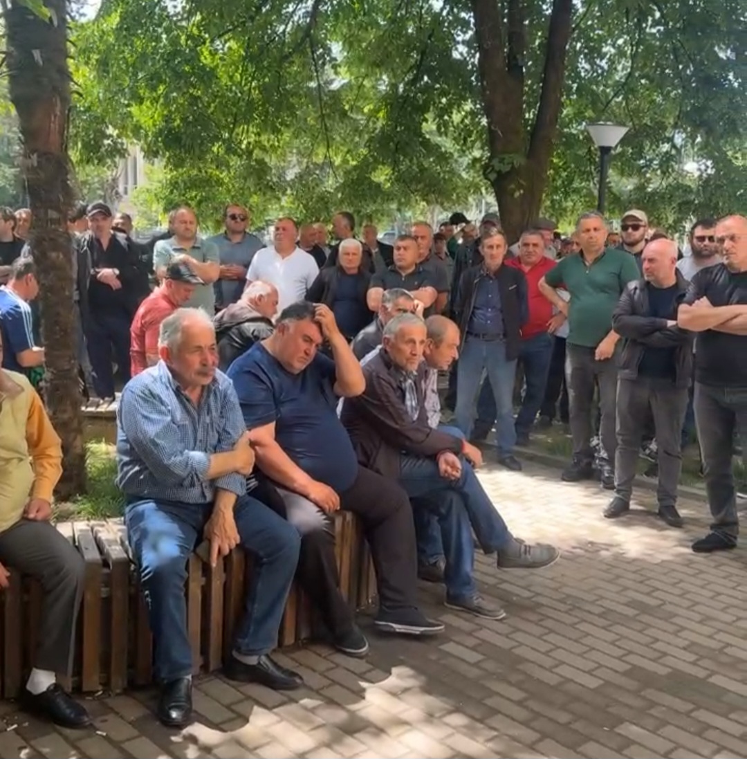 აი,რას გეგმავენ ჭიათურაში- მაღაროელები პროფკავშირების და მიხაილ სოცკის შეხვედრას ეხმაურებიან