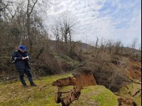 გეოლოგების ინფორმაციით, სოფელ კურსებში მეწყერი სტაბილიზაციის ფაზაში გადადის